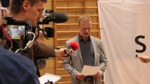 Johannes Lundsfryd (S) sikrede sig fire år mere på borgmesterposten. Det vindende mandat hentede han hos Konservative. Foto: Mia Harm Madsen
