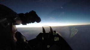 Der vil være op til 12 fly i luften i næste uge, hvor Fighter Wing Skrydstrup igen træner mørkeflyvning med F16. Foto: SPE/Fighter Wing Skrydstrup
