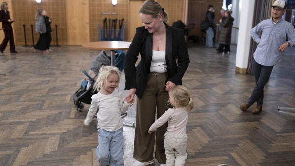 S trækker økonomisk støtte til hjemmepasning: - Det er et gigantisk løftebrud