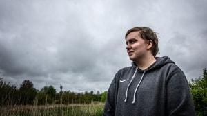 17-årige Noah Rahbek er transkønnet. Det har betydet langvarig mobning i skolen og slemme ar på sjælen. Foto: Christian Baadsgaard