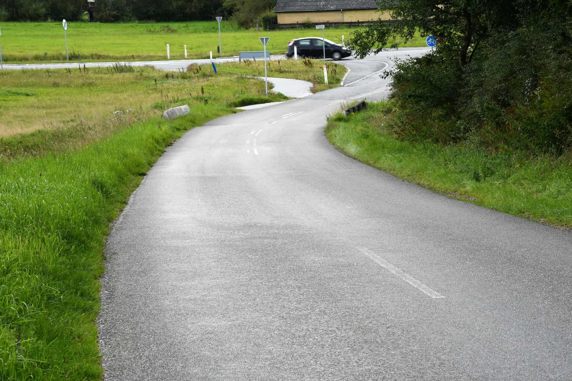 Næsten Slidt Væk - Nu Skal Der Nye Striber På Vejen | Folkebladetlemvig.dk