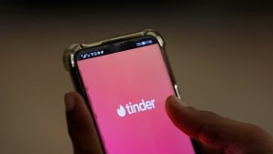 Tinder er en populær datingapp både i Danmark og udlandet. Foto: Akhtar Soomro/Reuters/Ritzau Scanpix