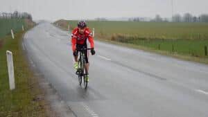 <p>Søndag tager Johnny Stausholm ud på en 150 kilometer rundtur på Djursland, hvor han får mulighed for at vise sin nye sponsorcykel frem. Foto: Tommy Loberg Jøns</p>
