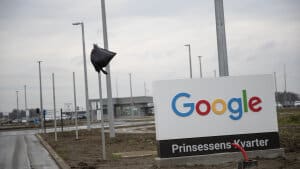 Google åbnede et milliarddyrt datacenter ved Fredericia for præcis en uge siden. Mandag har konkurrenten Microsoft annonceret, at det også har planer om at åbne ikke bare ét, men tre datacentre i Danmark. De skal alle ligge på Sjælland. Foto: Frank Cilius/Ritzau Scanpix