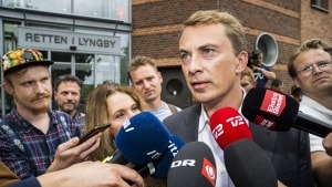 Morten Messerschmidt møder pressen foran Retten i Lyngby efter domsafsigelsen. Foto: Martin Sylvest/Ritzau Scanpix