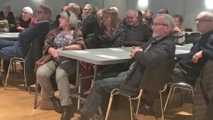 Omkring 50 var mødt op til borgermøde i Egebjerg-Hansted Forsamlingshus. Foto: Jens Amtoft