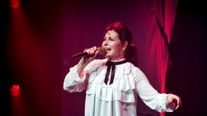 Lis Sørensen er født og opvokset i Brabrand og vender tilbage i marts med en koncert på Aarslev Kro. Foto: Annelene Petersen