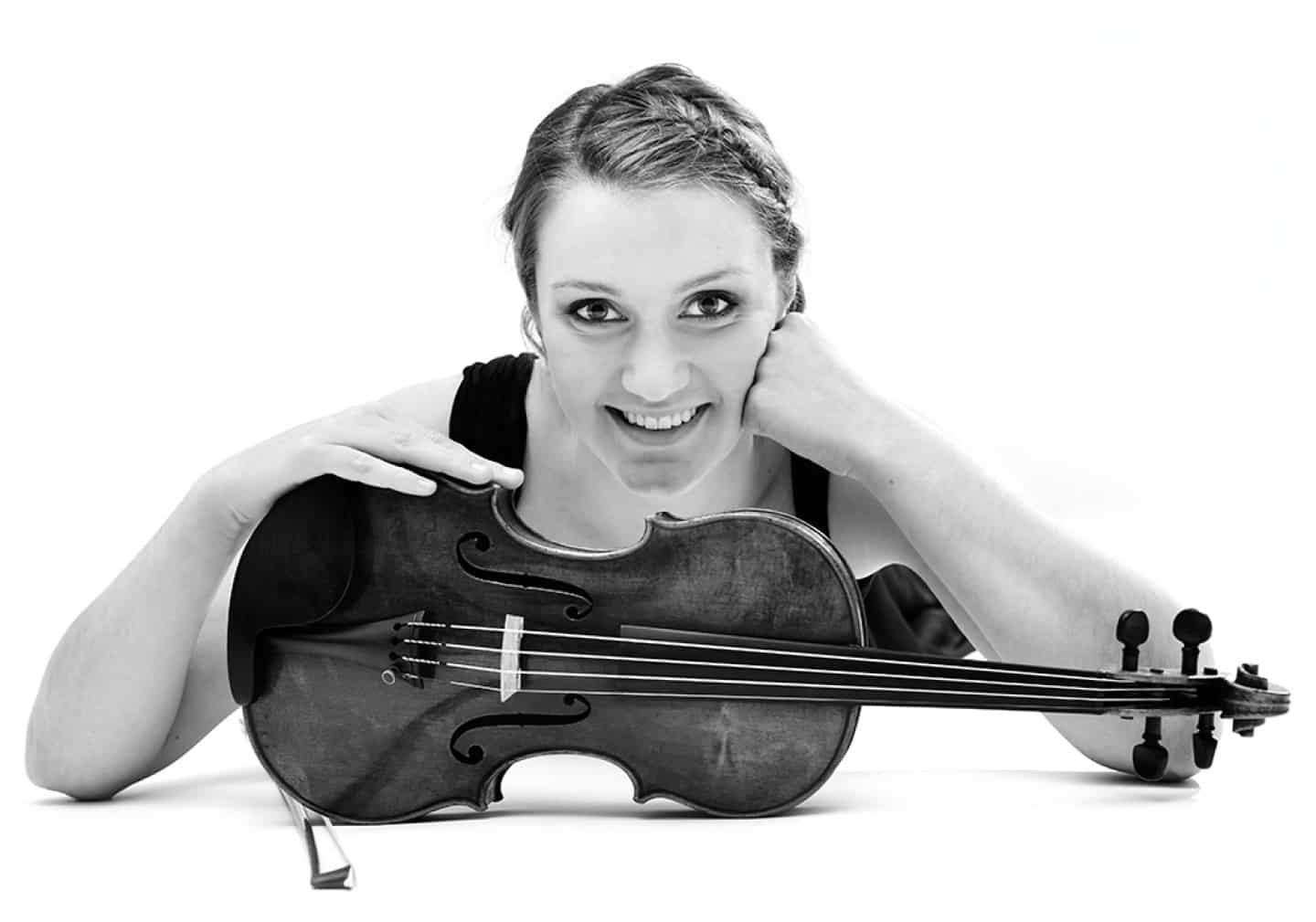 Violinkoncert ung norsk kvinde |