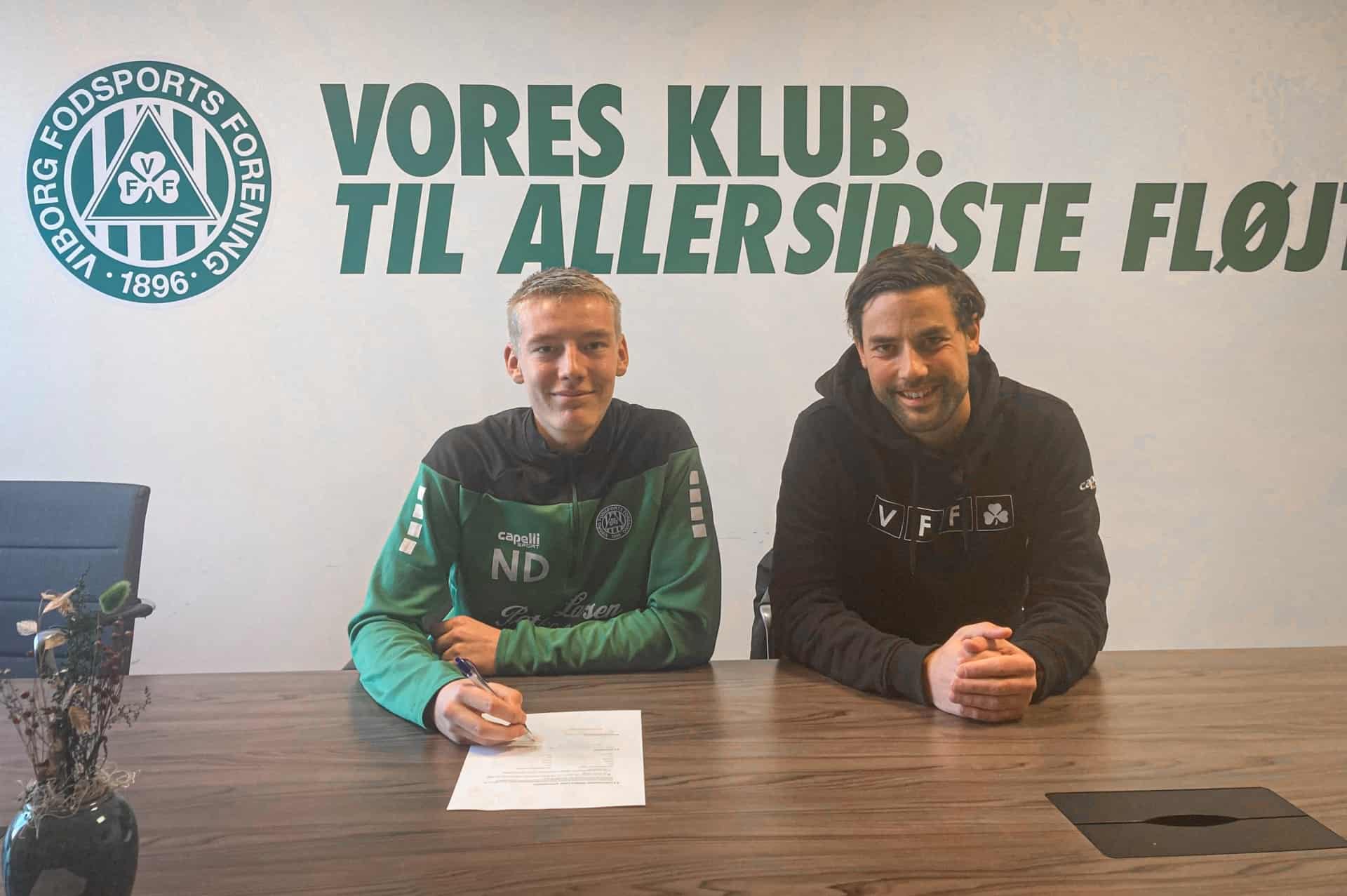 Endnu En Ung Spiller Belønnes Med En Kontrakt: Viborg FF Laver Aftale ...