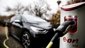 Der blev taget vigtige skridt i 2020, da fremtidens bilafgifter faldt på plads med et mål om at få langt flere eldrevne biler på de danske veje i 2030 for at skåne klimaet for udledning fra benzin- og dieselbiler. Arkivfoto: Mette Mørk
