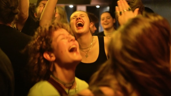 Efter flere år med mange gæster og millionoverskud: Ikonisk natklub søger personale