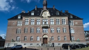 Retten i Aarhus danner i dag rammen om en meget omtalt sag, hvor en 30-årig læge er tiltalt for at have forulempet fire patienter seksuelt. Arkivfoto: Axel Schütt