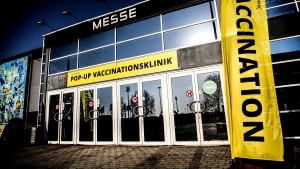 Region Syddanmark holder vaccinationscentret i MesseC åbent nogle dage om ugen. I nogle områder af landet er tilslutningen til vaccine lav. Derfor har sundhedsmyndighederne iværksat en ekstra indsats for at øge tilslutningen. Arkivfoto: Michael Svenningsen