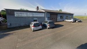 Der er udsalg af reservedele i værkstedet i weekenden. Foto: Google Streetview