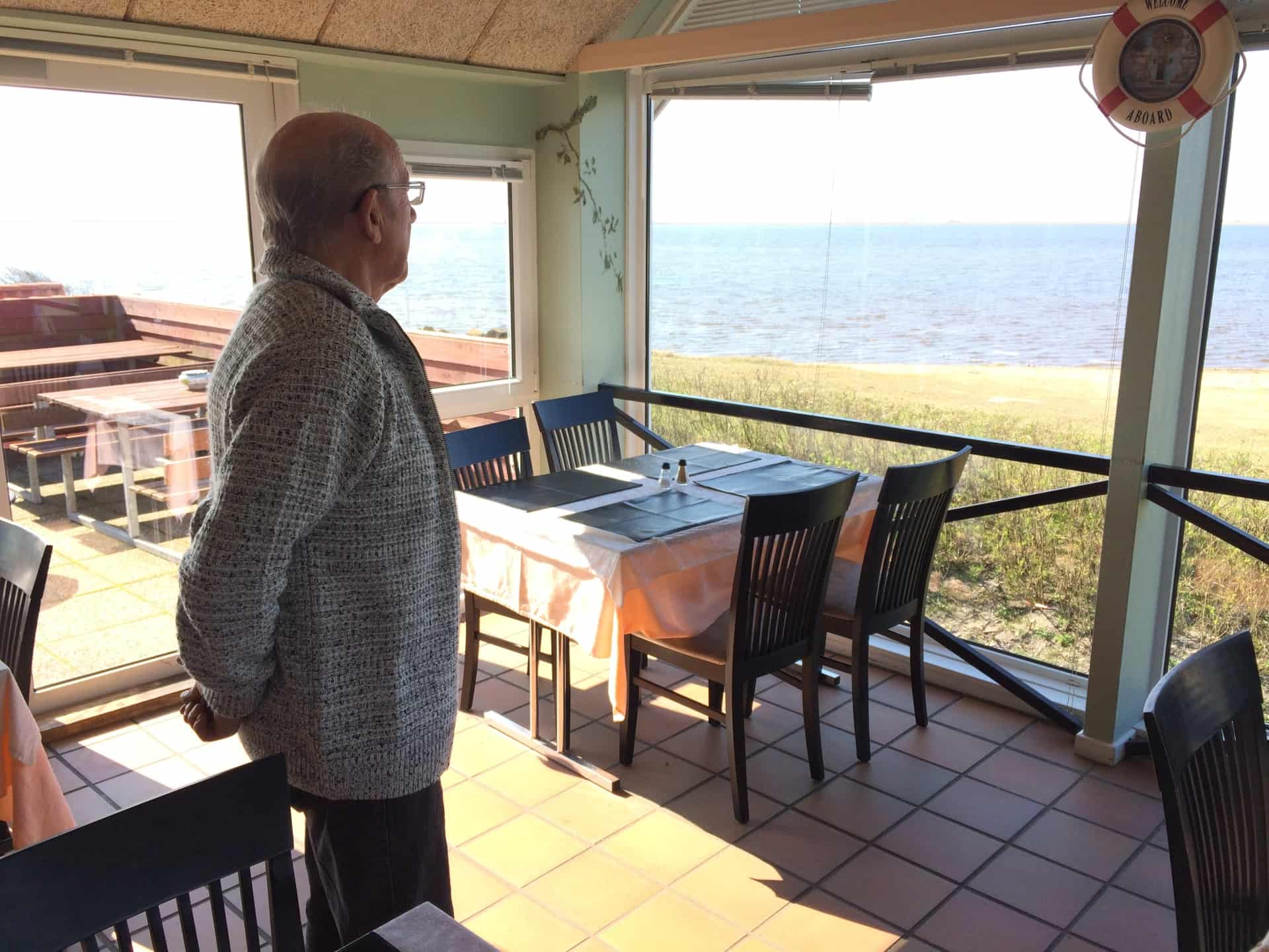 Svend Aage præsenterer motiver fra Bork Havn ugeavisen.dk