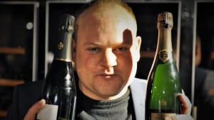 Dean Adler Skjærlund Lind - Kellers Park Wine - giver dig gode råd om champagne, så du er klædt på til boblefest nytårsaften. Foto: Lars Saugbjerg