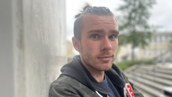 Peter tog ud i skoven for at dø i et telt: Men så mødte han en arabisk mand