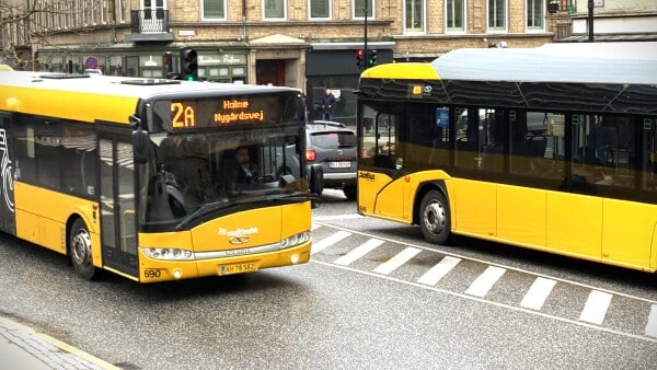 Aarhus går enegang: Ingen bybus-flag for Dronning Margrethe