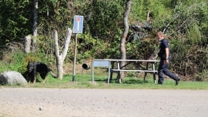 Politiet efterforsker sagen, hvor en midaldrende kvinde og mand blev fundet dræbt. Foto: Presse-fotos.dk