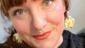 Nadia Izadora står frem for at advare andre mod at hoppe i samme fælde. Privatfoto