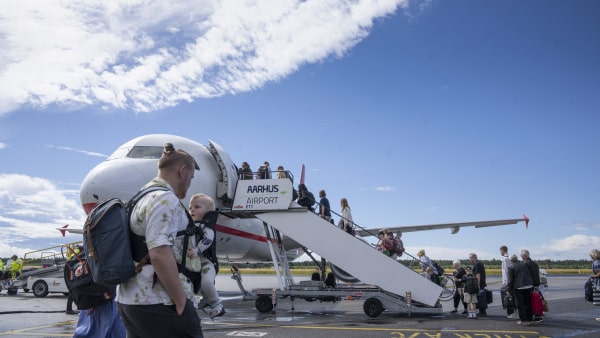 Ny livline giver luft i økonomien: Så længe kan du roligt booke en rejse fra Aarhus Airport