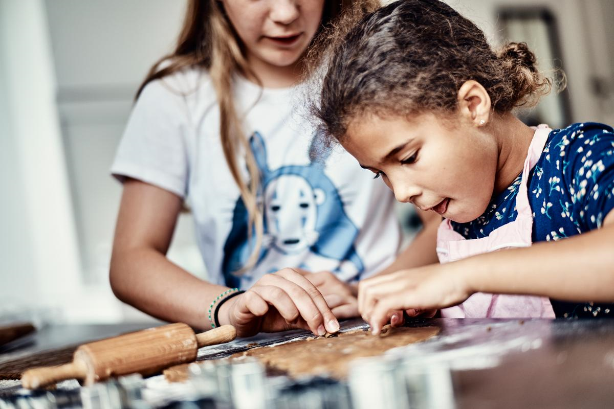 Overskuddet fra Bag for en Sag går til, at BørneTelefonen kan hjælpe endnu flere børn, der rækker ud efter hjælp. Foto: Børns Vilkår